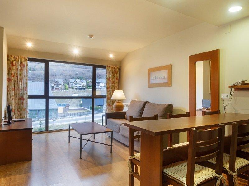 Apartamento familiar vista montaña Aparthotel La Vall Blanca Vielha Vielha Apartamento familiar vista montaña Aparthotel La Vall Blanca Vielha Vielha
